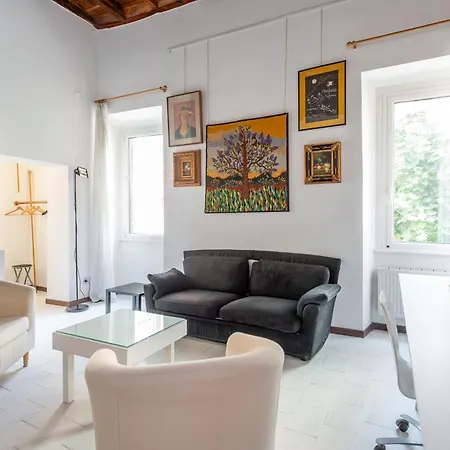 Daplace - Giulia Apartmán *